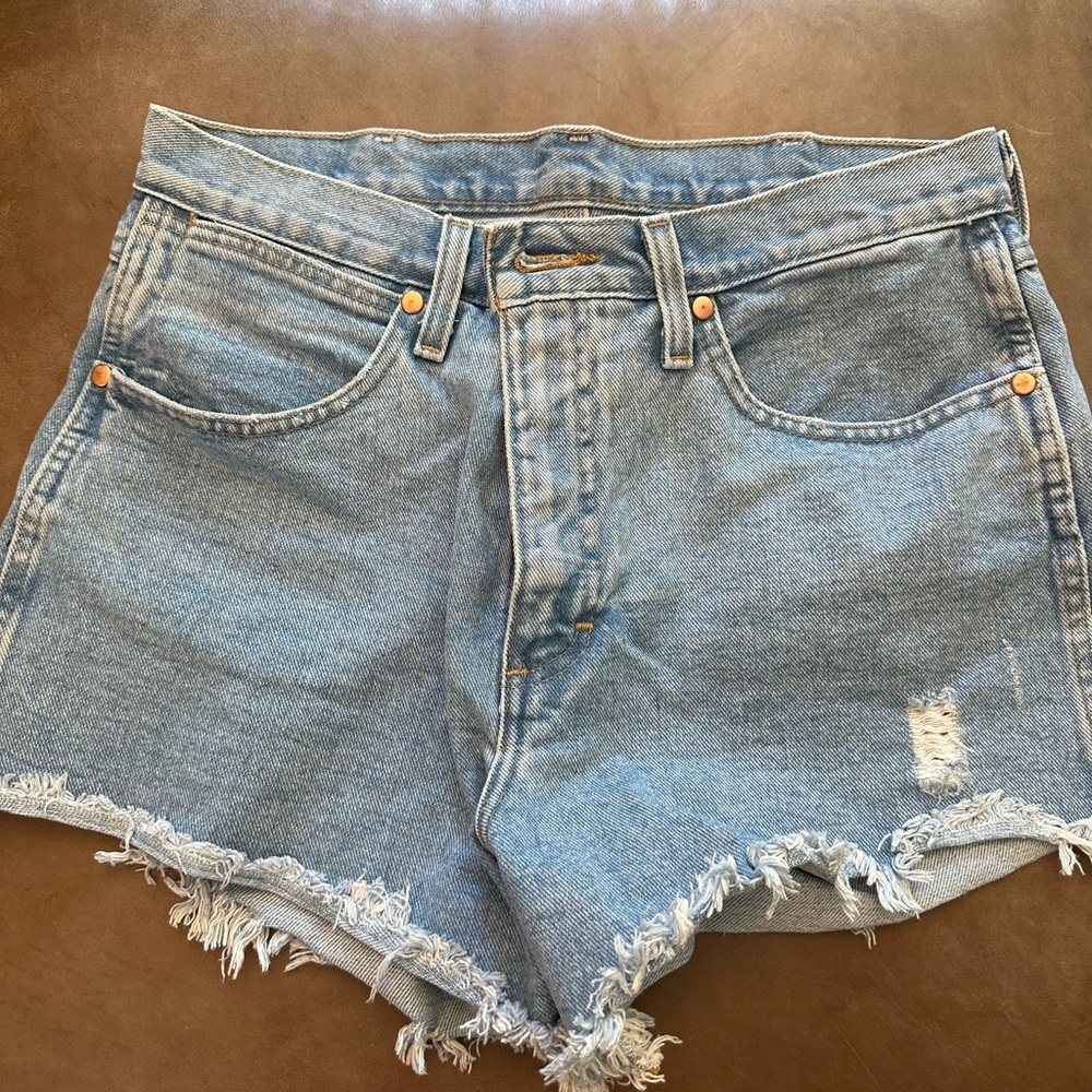 Wrangler Women’s Jean shorts. Size 29.